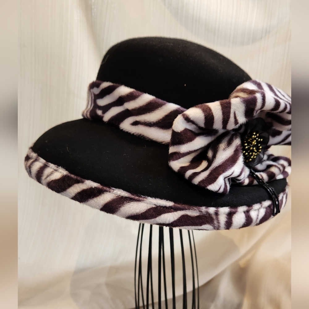 Ellie black felted wool Hat with faux fur zebra trim